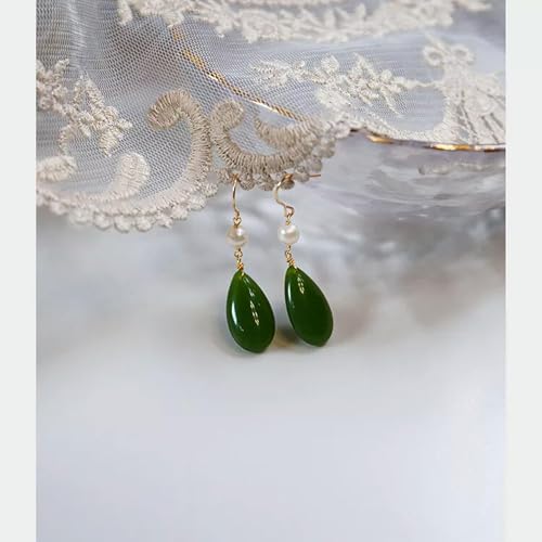 Tropfenförmige grüne Jade-weiße Zuchtperlen-Ohrhänger von Generic