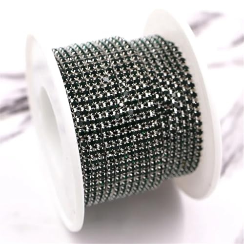 9,1 m Rolle Glaskristall-Strasssteine mit silberfarbener Basis, Cup-Kette zum Aufkleben von Kleidertaschen und Hochzeitskleid-Dekorationen 9,1 m Rolle Glaskristall-Strasssteine mit silberfarbener Basis, Cup-Kette zum Aufkleben von Kleidertaschen und Hochzeitskleid-Dekorationen von Generisch