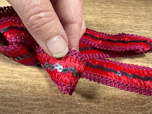 Bestickter Bordürenstoff mit Pailletten, Meterware, Fuchsia und Rot von Generisch