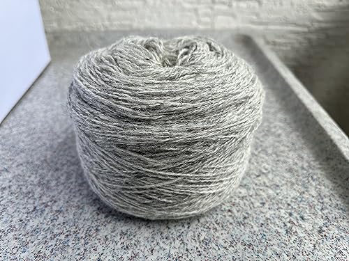 Gewicht 100g. 100% Wollgarn für die Strickmaschine, ca.400m/100g, HÖCHES QUALITET!!, NATUR PRODUKT!, SEHER WEICH!!, WIR ARBEITEN DIREKT MIT HERSTELLER! (HELL-GRAU-MELAGE) von Generisch