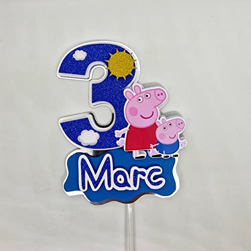 Tortendeko personalisiert Geburtstag Cake Topper Kindergeburtstag mit Name und Alter (Blau, Schweinchen PiG) von Generisch