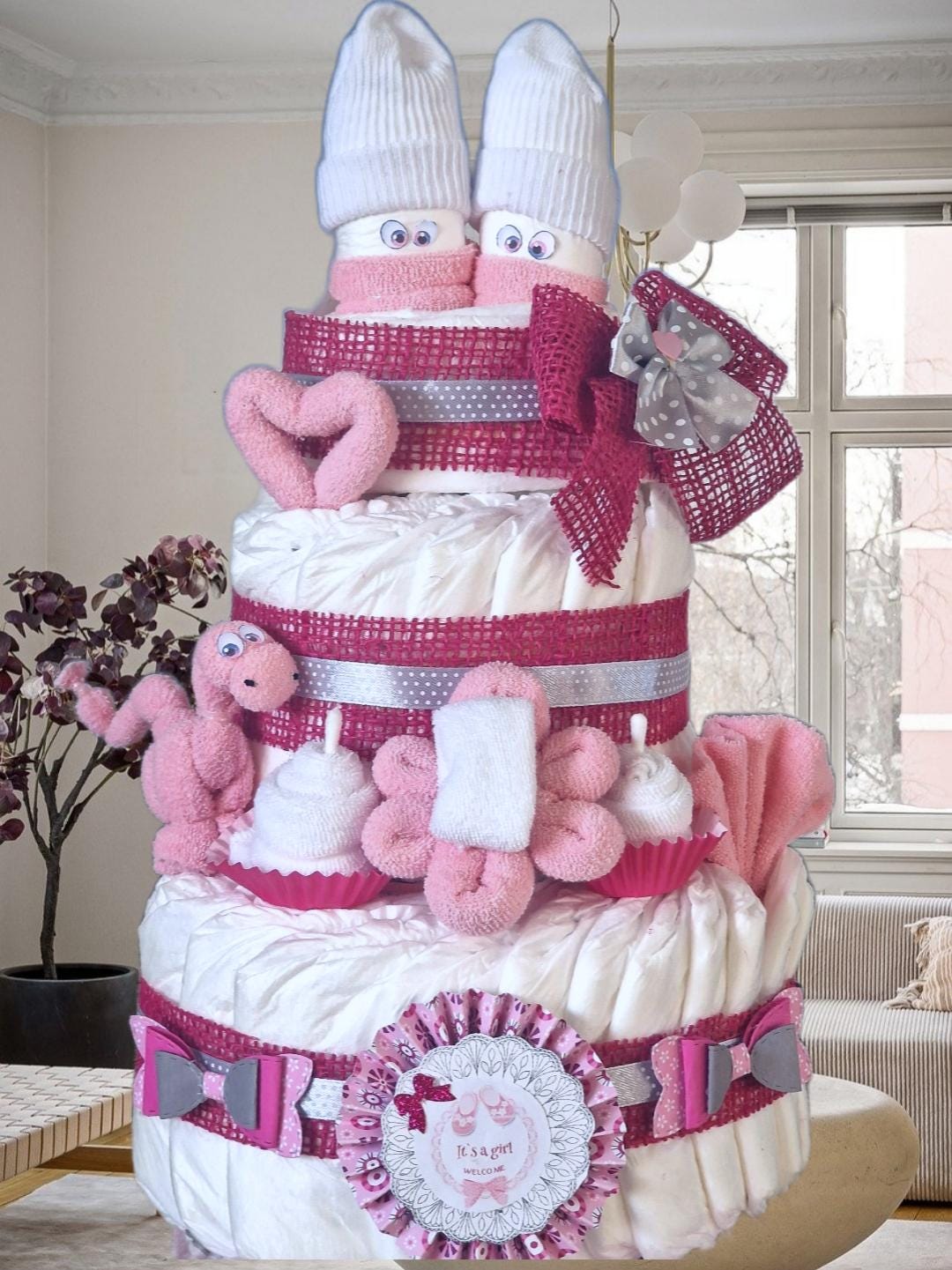 Windeltorte Rosa/Pink/Weiss Windelwichtel Dino Personalisiert Name Taufe Geburt Jute Windeltorte Rosa/Pink/Weiss Windelwichtel Dino Personalisiert Name Taufe Geburt Jute von GeschenkeEckle