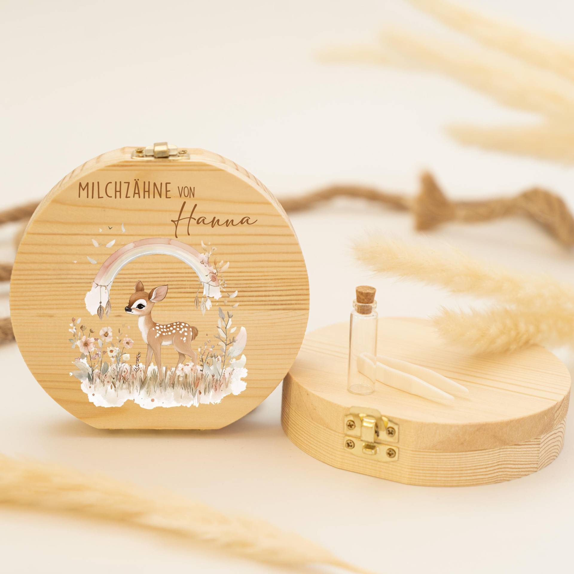 Personalisierte Zahndose Baby Reh Mit Regenbogen | Holz Erinnerungsbox Für Milchzähne Geschenk Zur Taufe & Geburt, Milchzähne, Zahnfee Personalisierte Zahndose Baby Reh Mit Regenbogen | Holz Erinnerungsbox Für Milchzähne Geschenk Zur Taufe & Geburt, Milchzähne, Zahnfee von GeschenkeFabrikShop