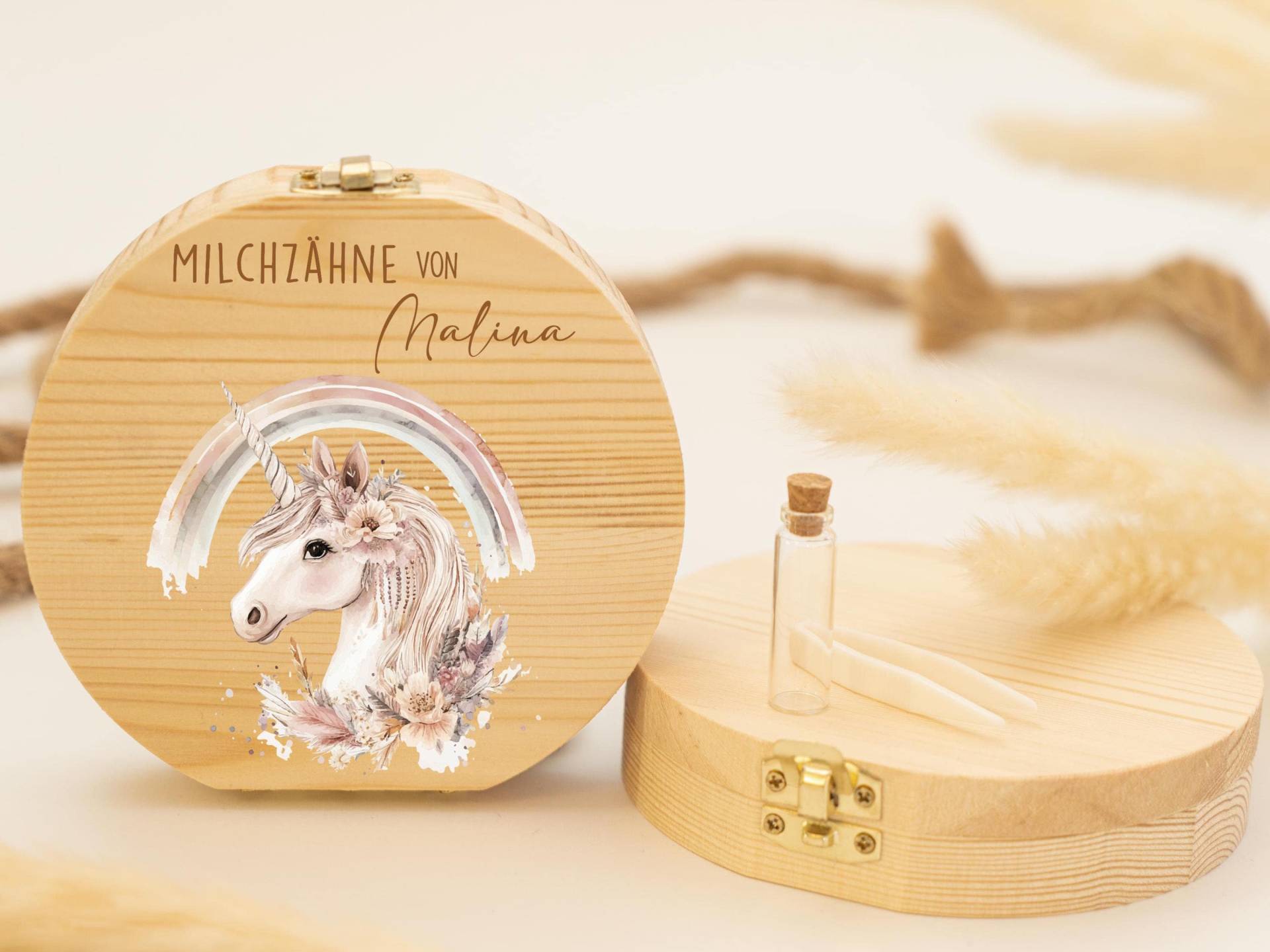 Personalisierte Zahndose Einhorn Mit Regenbogen | Holz Erinnerungsbox Für Milchzähne Geschenk Zur Taufe & Geburt, Milchzähne, Zahnfee Personalisierte Zahndose Einhorn Mit Regenbogen | Holz Erinnerungsbox Für Milchzähne Geschenk Zur Taufe & Geburt, Milchzähne, Zahnfee von GeschenkeFabrikShop
