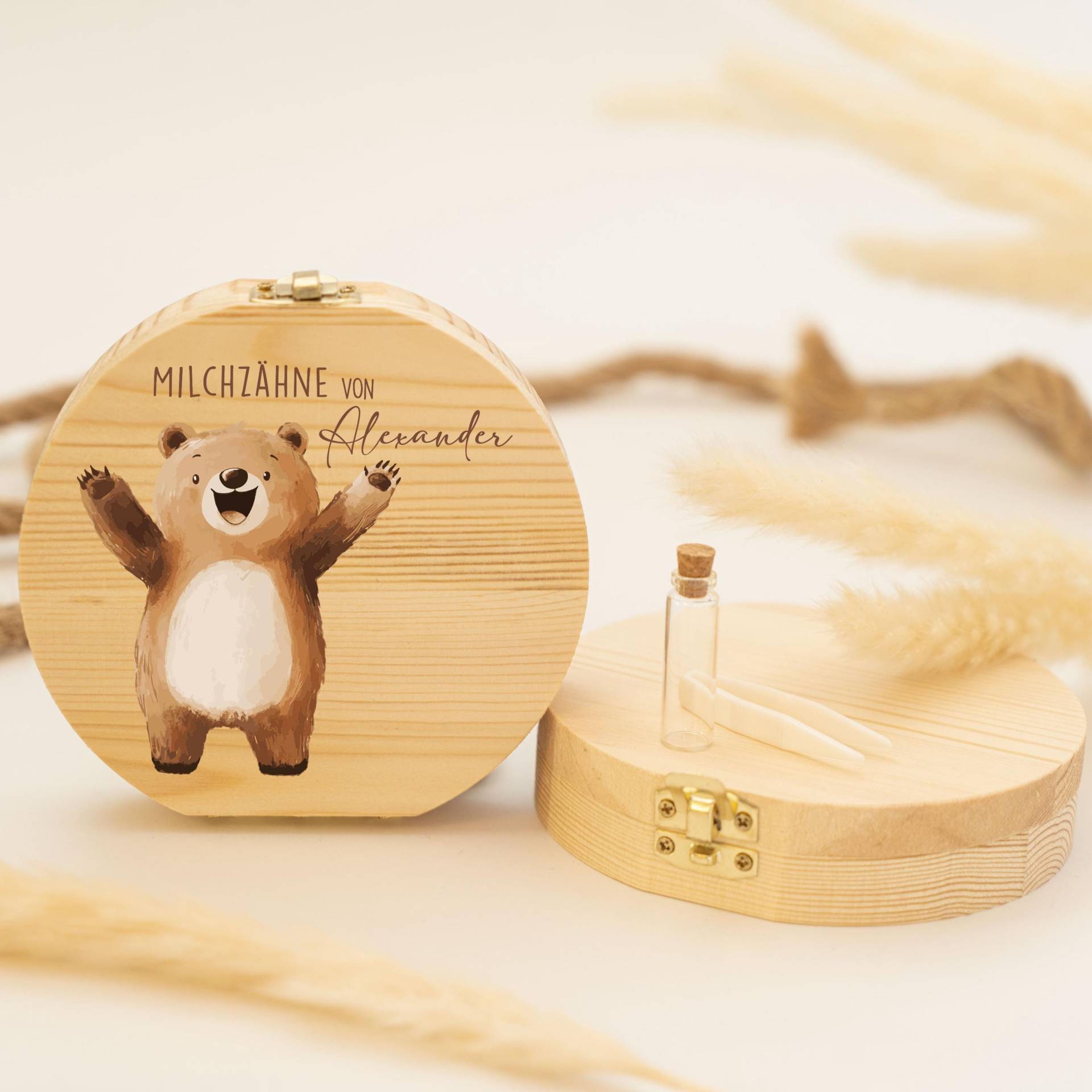 Personalisierte Zahndose Mit Bärenmotiv | Holz Erinnerungsbox Für Milchzähne Geschenk Zur Taufe & Geburt, Milchzähne, Zahnfee Personalisierte Zahndose Mit Bärenmotiv | Holz Erinnerungsbox Für Milchzähne Geschenk Zur Taufe & Geburt, Milchzähne, Zahnfee von GeschenkeFabrikShop