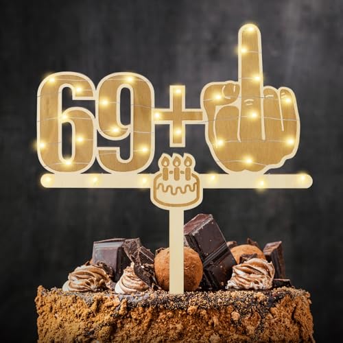 Giftota Lustige Cake Topper 70. Geburtstag Holz mit LED Lichterkette - 70. Geburtstag Deko - Tortendeko 70 Jahre - Kuchen Deko für 70. Jahre Frauen Männer von Giftota