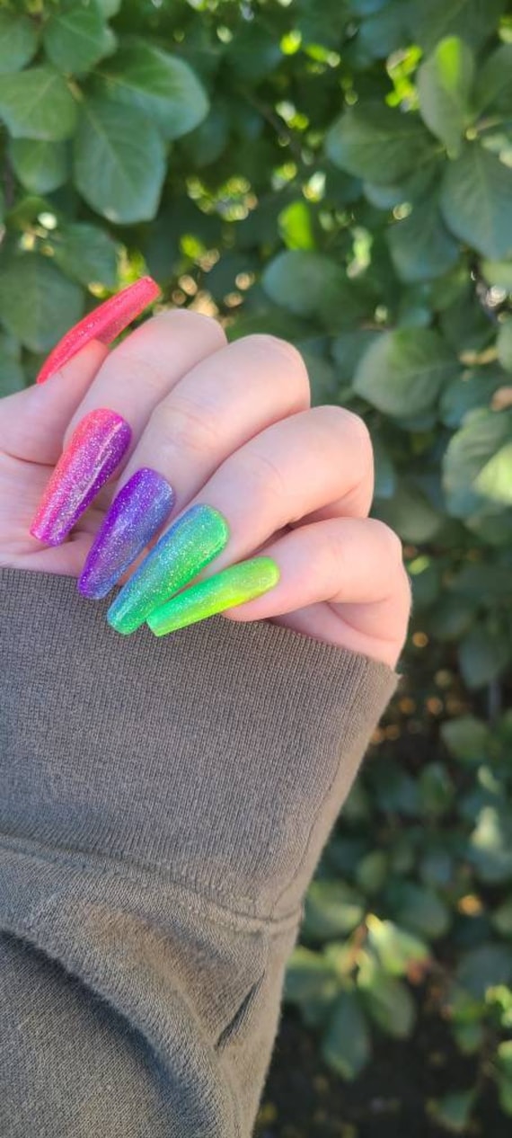 Ombre Semi Sheer/Glitzer Glänzend Press On Nails Helle Farben Orange Pink Lila Grün Blau Ombre Semi Sheer/Glitzer Glänzend Press On Nails Helle Farben Orange Pink Lila Grün Blau von GlitterNailGoods