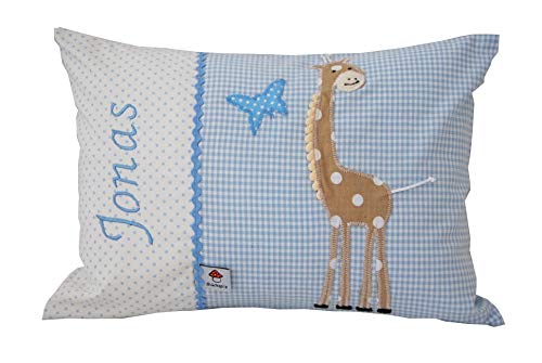 Glückspilz Namenskissen Babykissen I Giraffe I mit Namen personalisiert I Geschenk zu Geburt, Taufe oder Geburtstag (Hellblau, 25 x 35 cm) von Glückspilz-Shop