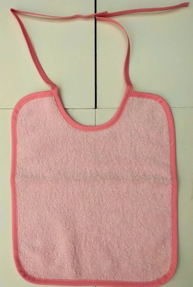 Lätzchen Rosa Mit Stickerei Neu Geschenk Geburt Taufe Lätzchen Rosa Mit Stickerei Neu Geschenk Geburt Taufe von GrothWerbung
