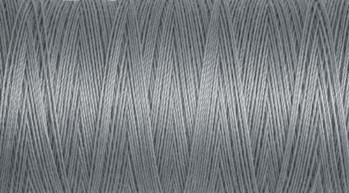 Gutermann 0040 Polyester-Nähgarn, 250 m, Silbergrau, Silbergau, 5.5 x 2.7 x 2.7 cm Gutermann 0040 Polyester-Nähgarn, 250 m, Silbergrau, Silbergau, 5.5 x 2.7 x 2.7 cm von Gutermann