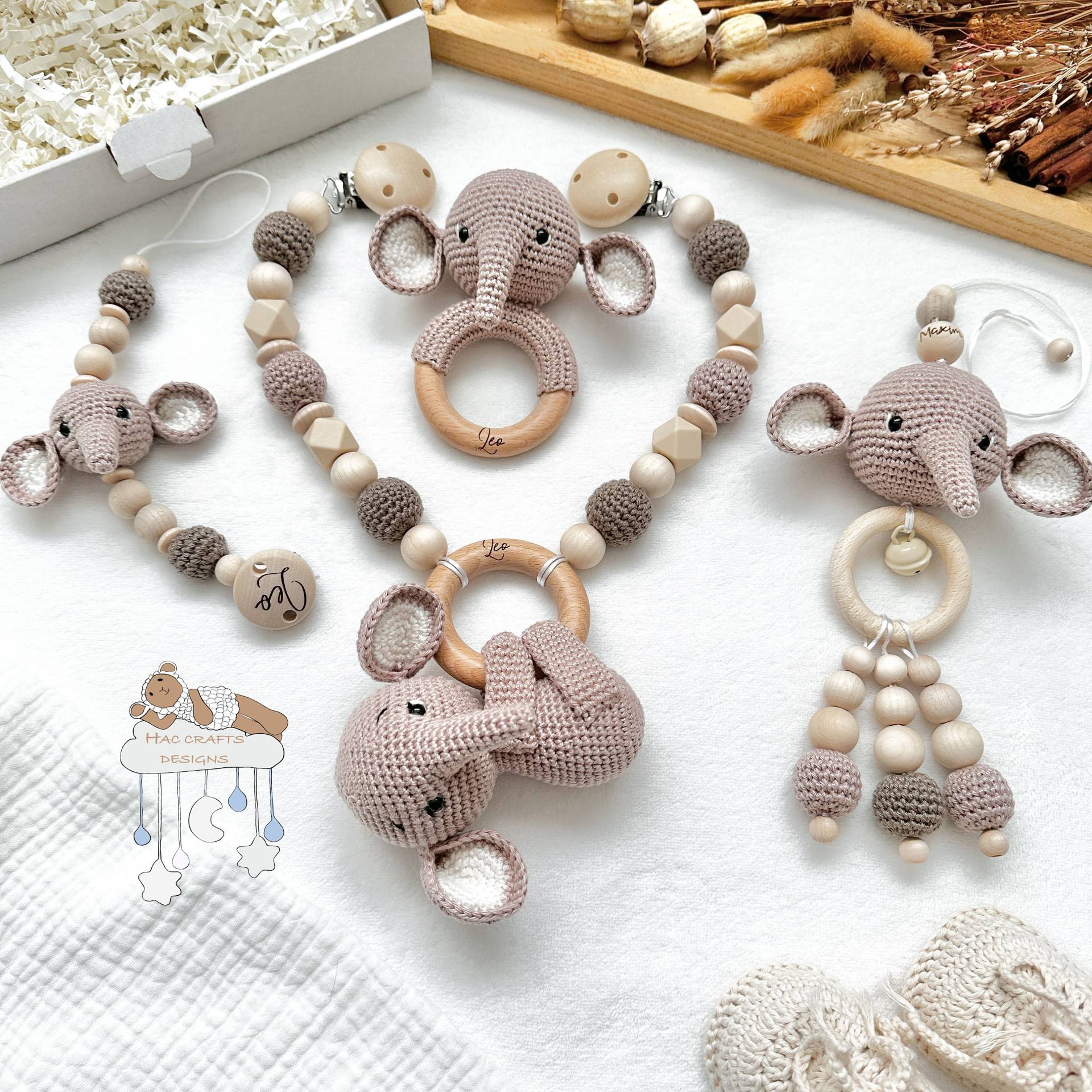 Personalisiert Elefant Sparset Kinderwagenkette Anhänger Greifring Schnullerkette Babyshower Taufe Geburtsgeschenk Mit Gravur Naturtöne Personalisiert Elefant Sparset Kinderwagenkette Anhänger Greifring Schnullerkette Babyshower Taufe Geburtsgeschenk Mit Gravur Naturtöne von HACCraftsLittle