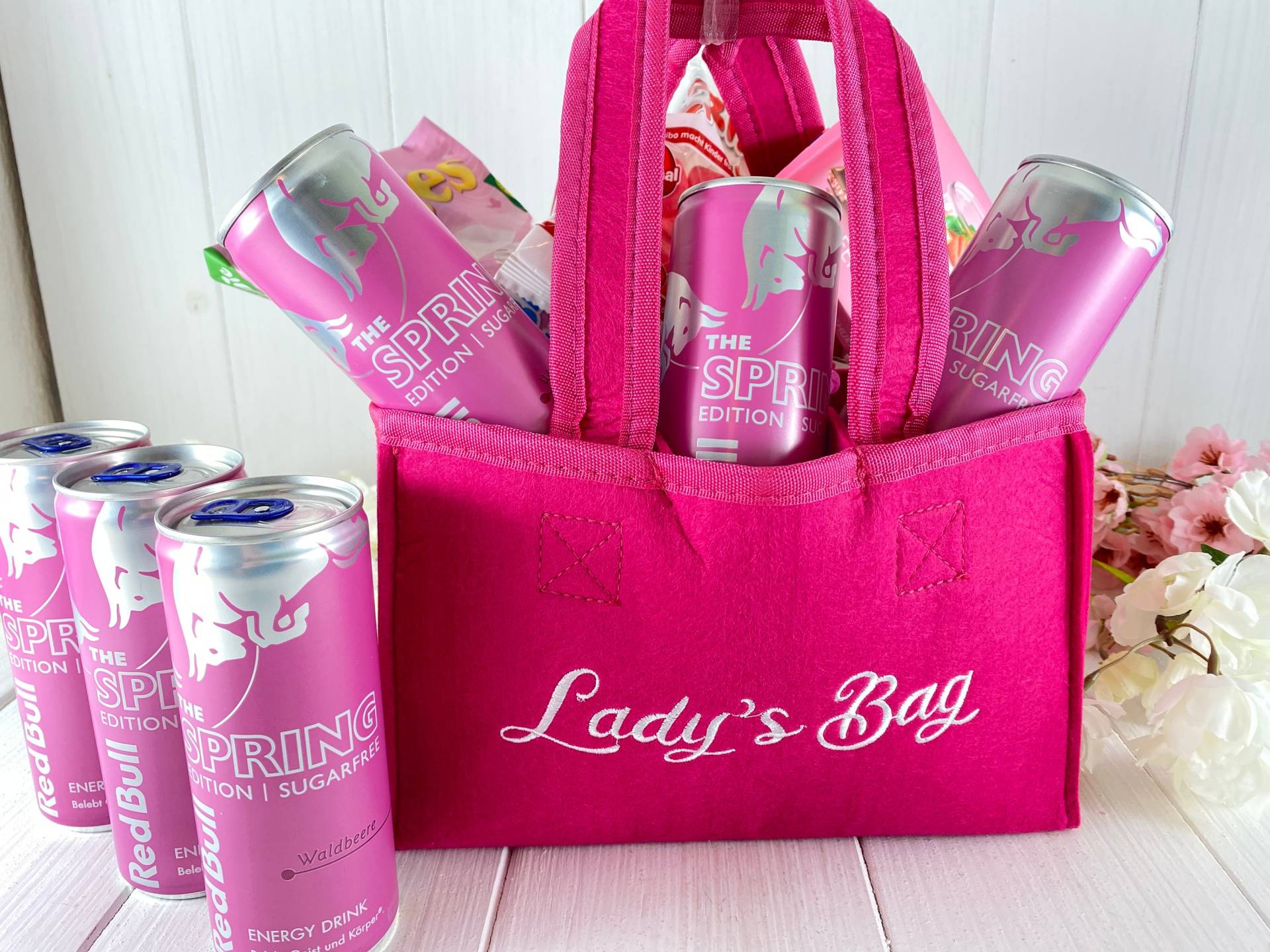 Geschenk Tasche Ladys Bag Energy Drink Pink Waldbeere To Go Für Frauen, Freundin, Muttertag, Valentinstag Geschenk Tasche Ladys Bag Energy Drink Pink Waldbeere To Go Für Frauen, Freundin, Muttertag, Valentinstag von HANSELSSHOP