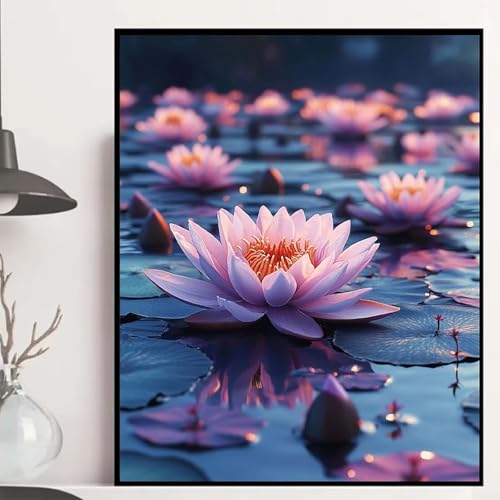 Lotus Diamond Painting 50x40cm, Blumen Diamond Painting Erwachsene Anfänger 5D DIY Runder Vollbohrer Diamanten Malerei Mosaik Bastelset Erwachsene für Zimmer Deko, Geschenke für Frauen -hjw2508T5 Lotus Diamond Painting 50x40cm, Blumen Diamond Painting Erwachsene Anfänger 5D DIY Runder Vollbohrer Diamanten Malerei Mosaik Bastelset Erwachsene für Zimmer Deko, Geschenke für Frauen -hjw2508T5 von HENJGWEG