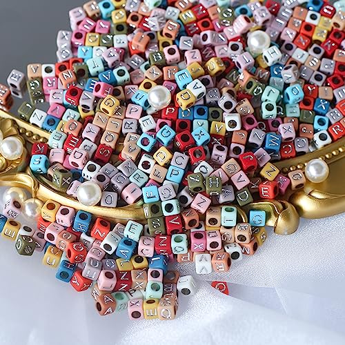 HERZWILD buchstabenperlen zum auffädeln ca.1000pcs 6x6mm bunt Buchstaben perlen viereckig bastelnperlen Buchstaben A-Z perlen für Schmuck Basteln (C silver) von HERZWILD