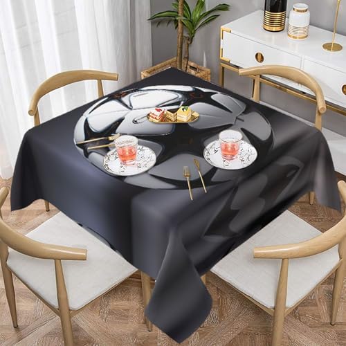 HHGFASD Quadratische Tischdecke mit Fußballmuster, 152,4 x 152,4 cm, wasserdicht, knitterfrei, wiederverwendbar, für Cafés, Buffet, Picknicks, Hochzeiten, Partys von HHGFASD