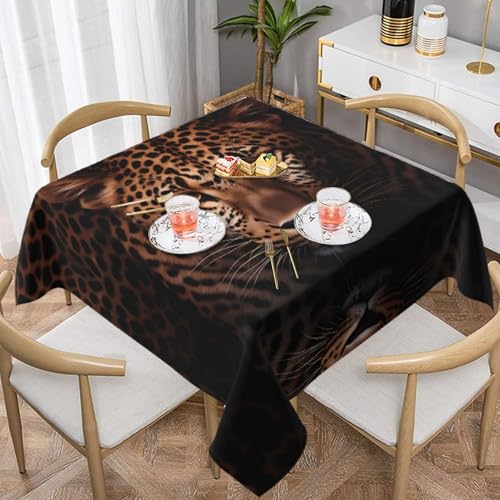 HHGFASD Quadratische dekorative Tischdecke mit wildem Leopardenmuster, 152,4 x 152,4 cm, wasserdicht, knitterfrei, wiederverwendbar, für Cafés, Buffet, Picknicks, Hochzeiten, Partys von HHGFASD