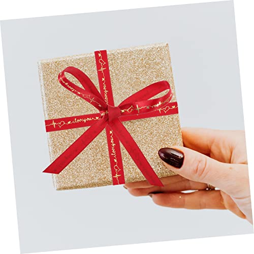 HIAKDOFT Polyester Geschenkband mit Glänzenden Buchstaben Bastelband für DIY Vielseitiges Dekorationsband für Geschenkverpackung Party Hochzeit Valentinstag Weinrot HIAKDOFT Polyester Geschenkband mit Glänzenden Buchstaben Bastelband für DIY Vielseitiges Dekorationsband für Geschenkverpackung Party Hochzeit Valentinstag Weinrot von HIAKDOFT