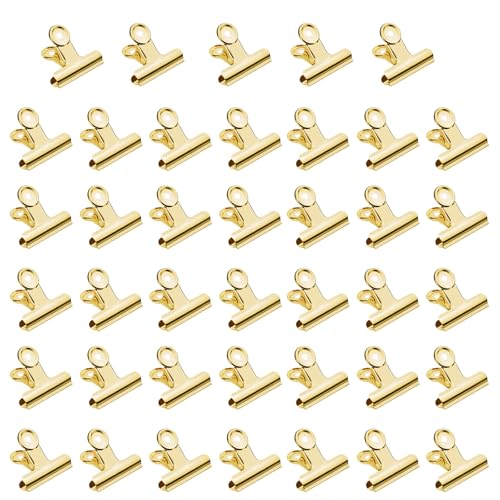 40 Stück Kleine Bulldogge Büroklammern, 22mm Multi-function Binder Clip for Klammern,Mini Metall klammern Briefklemmer für Tags Taschen, Fotos,Zeichnungen, Kunsthandwerk, Büro, Küche (Gold, 22mm) 40 Stück Kleine Bulldogge Büroklammern, 22mm Multi-function Binder Clip for Klammern,Mini Metall klammern Briefklemmer für Tags Taschen, Fotos,Zeichnungen, Kunsthandwerk, Büro, Küche (Gold, 22mm) von HIQU and HIST