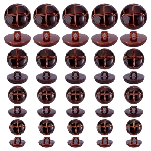 HOBBIESAY 60Stk 4 Stile Braune Football-Knopfleiste Handwerkskunst-Knöpfe Aus Kunstleder Runde Plastikknöpfe Für DIY Anzüge Kleider Röcke Mäntel Uniformen Jacken Bekleidungsverzierung 3.5mm Loch HOBBIESAY 60Stk 4 Stile Braune Football-Knopfleiste Handwerkskunst-Knöpfe Aus Kunstleder Runde Plastikknöpfe Für DIY Anzüge Kleider Röcke Mäntel Uniformen Jacken Bekleidungsverzierung 3.5mm Loch von HOBBIESAY