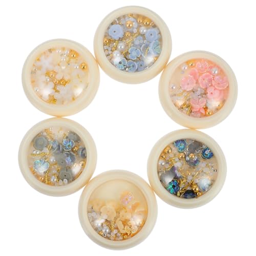 HONITANO 6 Boxen Nagelkunst Charms Nail Art Schmuck Nail Dekorationen für Fingernägel und Fußnägel Vielseitige Resin Flower Designs DIY Zubehör für Kreative HONITANO 6 Boxen Nagelkunst Charms Nail Art Schmuck Nail Dekorationen für Fingernägel und Fußnägel Vielseitige Resin Flower Designs DIY Zubehör für Kreative von HONITANO