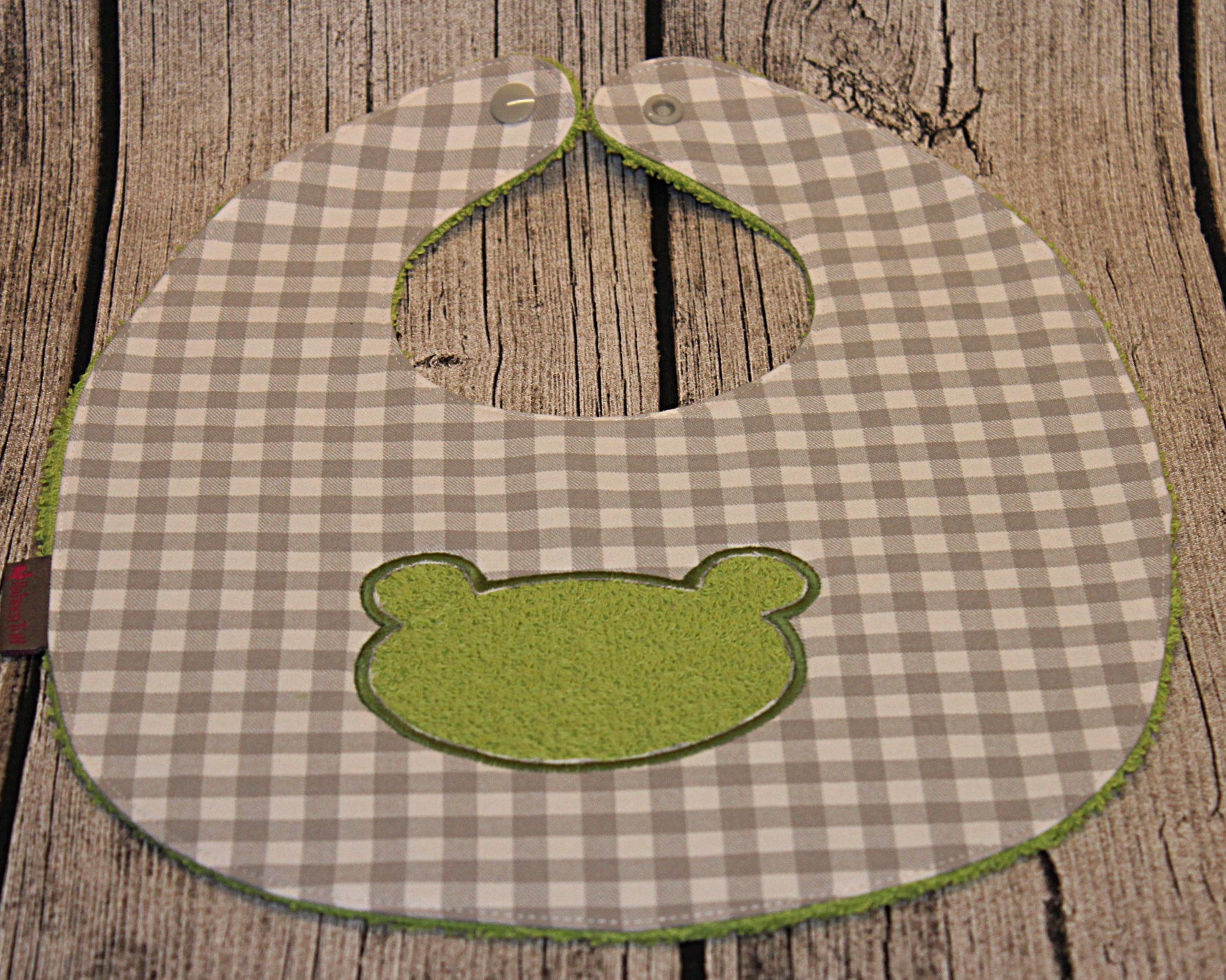 Lätzchen "Teddy" - Auch Mit Namen, Spucktuch, Baby, Latz, Schlabberlatz, Stickerei Lätzchen "Teddy" - Auch Mit Namen, Spucktuch, Baby, Latz, Schlabberlatz, Stickerei von HahnenTrittShop