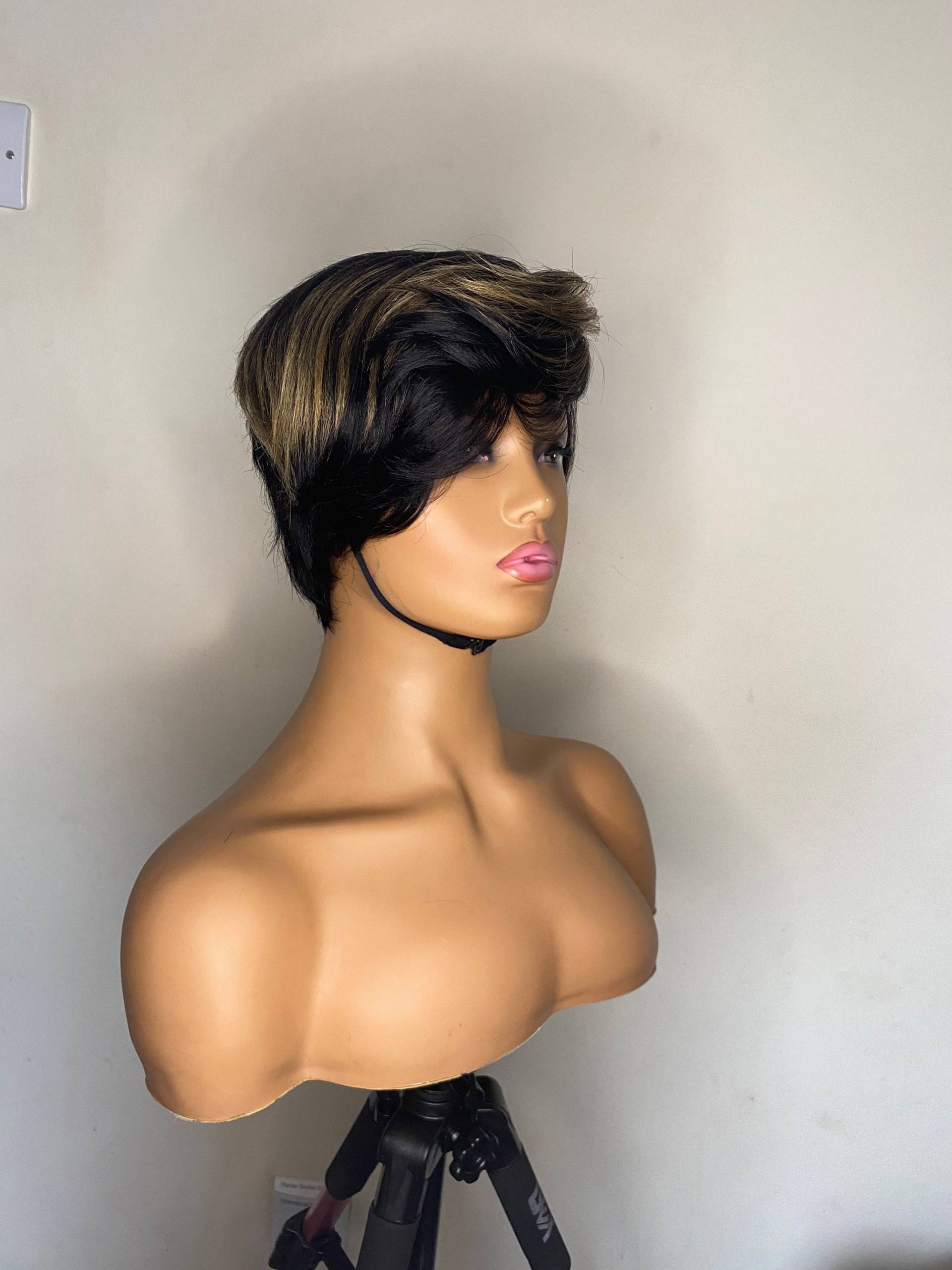 Pixie Virgin Human Haar Perücke Mit Highlights Pixie Virgin Human Haar Perücke Mit Highlights von Hairgemslondon12