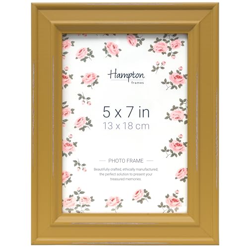 Hampton Frames Bilderrahmen PAL301957M | 13 x 18 cm, Senfgelb, Holz | Shabby-Chic-Stil, Glasöffnung, 30 mm Rahmenbreite | Für Wand & Tisch, dekorativer Fotorahmen Hampton Frames Bilderrahmen PAL301957M | 13 x 18 cm, Senfgelb, Holz | Shabby-Chic-Stil, Glasöffnung, 30 mm Rahmenbreite | Für Wand & Tisch, dekorativer Fotorahmen von Hampton Frames