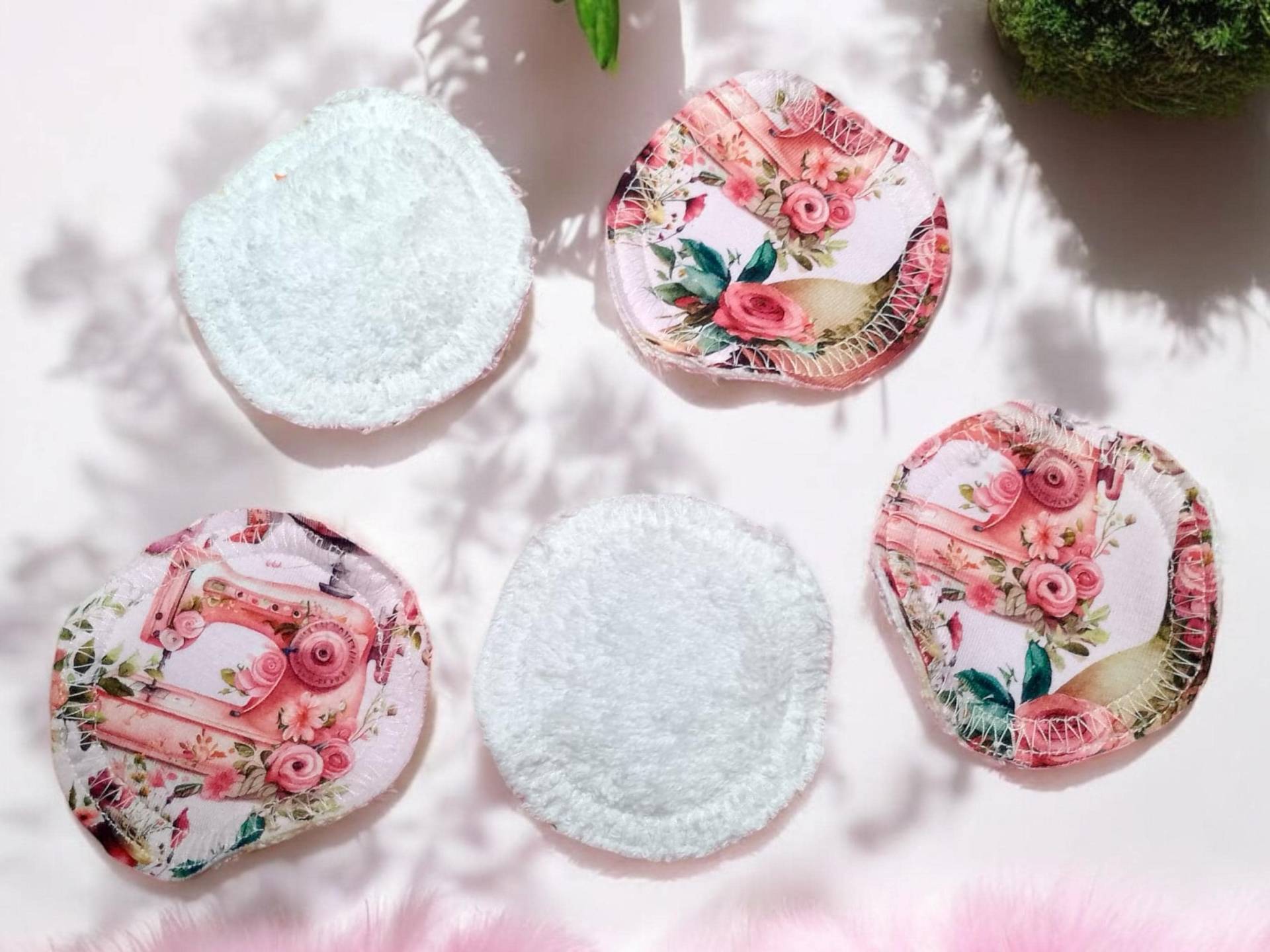 Wiederverwendbare Kosmetikpads Mit Vintage/ Shabby Chic Muster Wiederverwendbare Kosmetikpads Mit Vintage/ Shabby Chic Muster von HandmadeMaLiMa