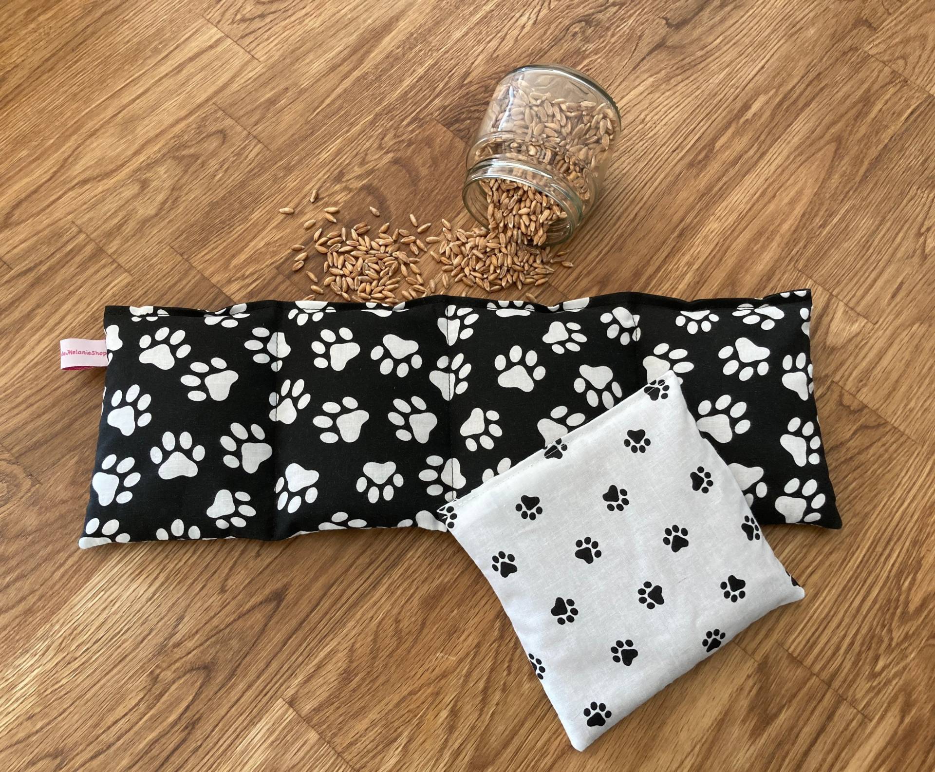 Bio Dinkel Körnerkissen "Pfoten" - 3, 4 Oder 5 Kammern Zur Auswahl + Mini Optional Perfektes Nikolaus Weihnachtsgeschenk Bio Dinkel Körnerkissen "Pfoten" - 3, 4 Oder 5 Kammern Zur Auswahl + Mini Optional Perfektes Nikolaus Weihnachtsgeschenk von HandmadeMelanieShop