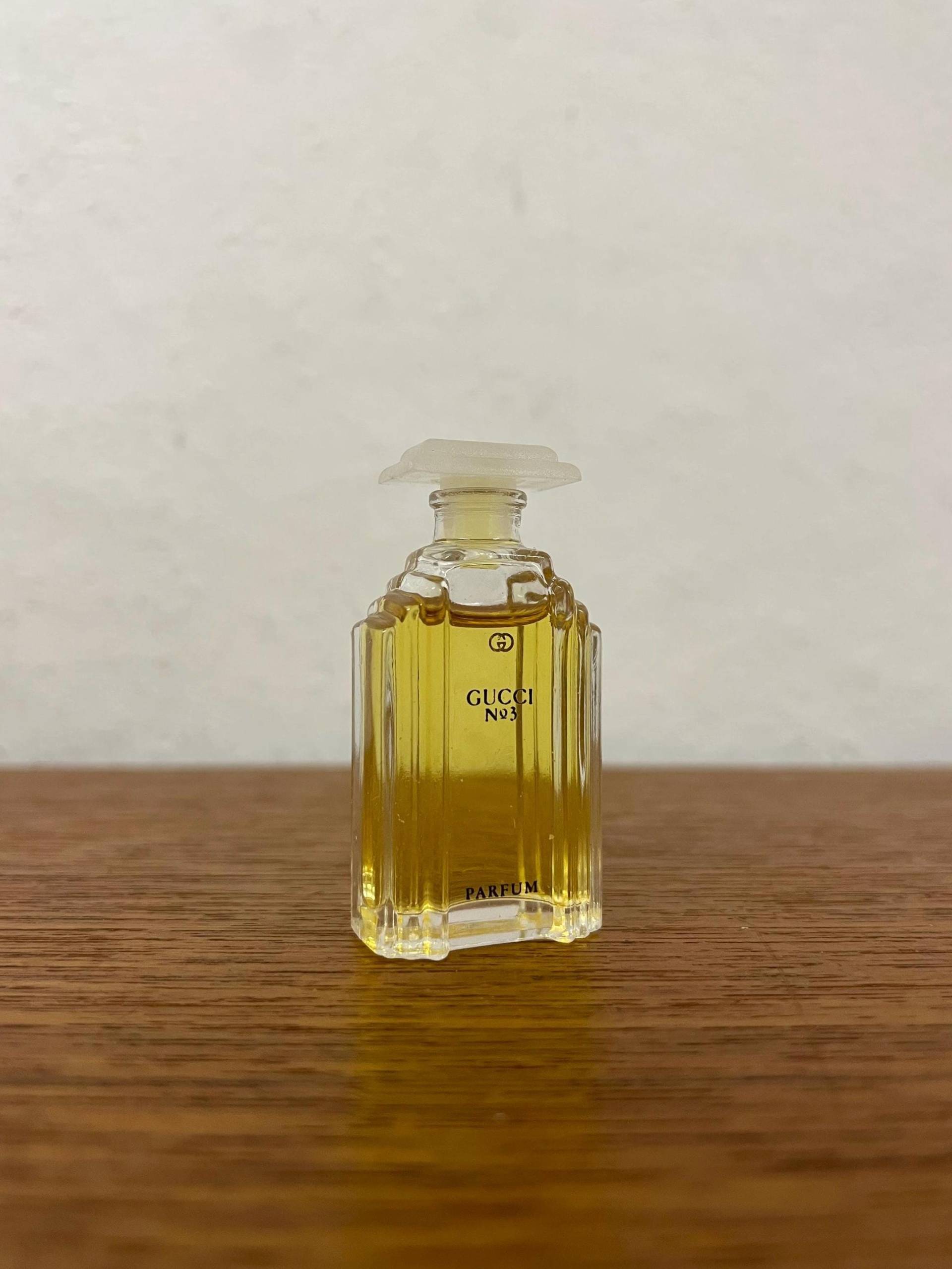 Mini Vintage Gucci No 3 Parfum Eau De Miniatur Flakon Duft Mini Vintage Gucci No 3 Parfum Eau De Miniatur Flakon Duft von HannoverVintagestore