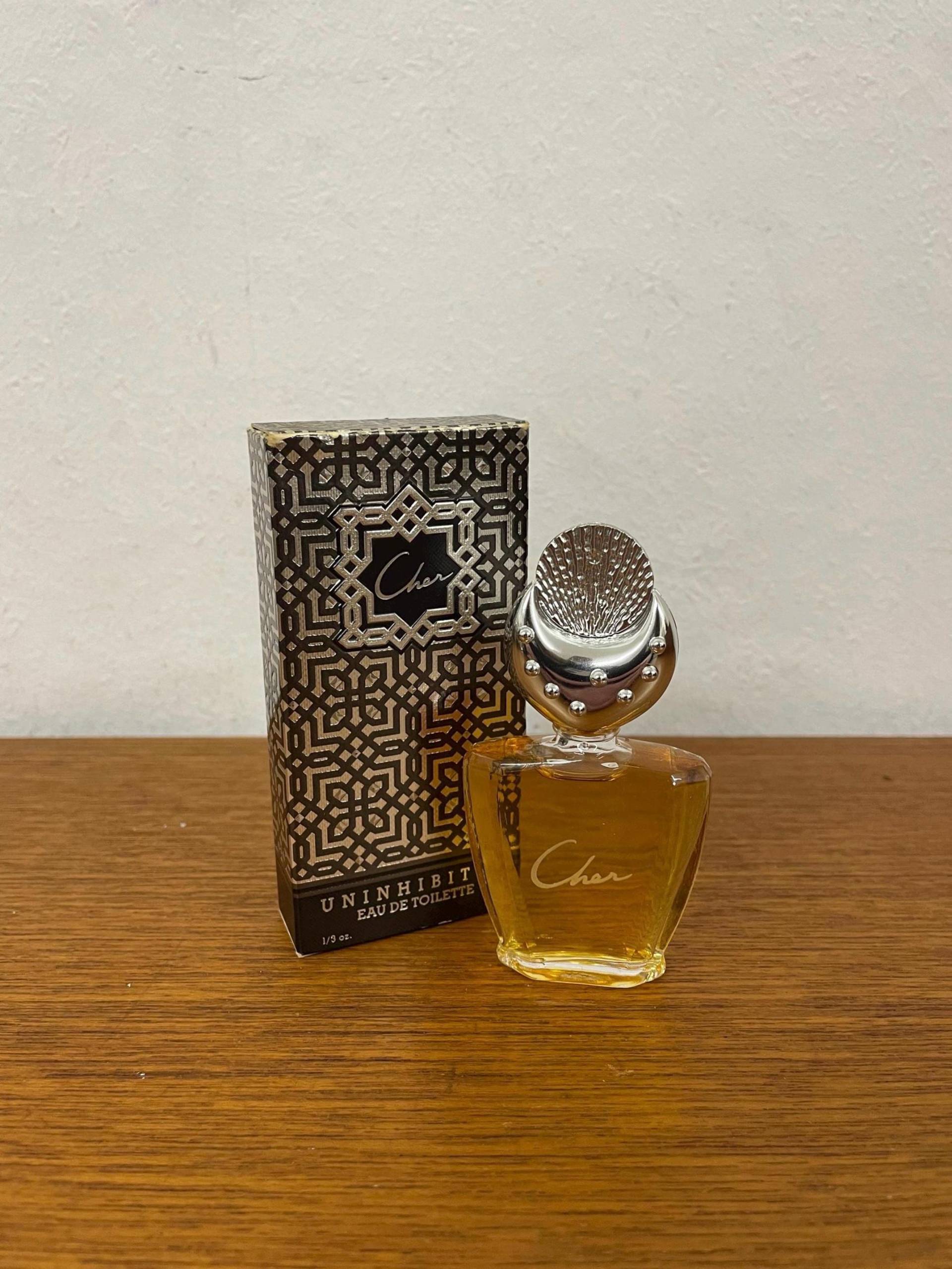 Vintage Cher Uninhibited Parfum Eau De Toilette 10Ml Flakon Mit Ovp 1988 Duft Vintage Cher Uninhibited Parfum Eau De Toilette 10Ml Flakon Mit Ovp 1988 Duft von HannoverVintagestore
