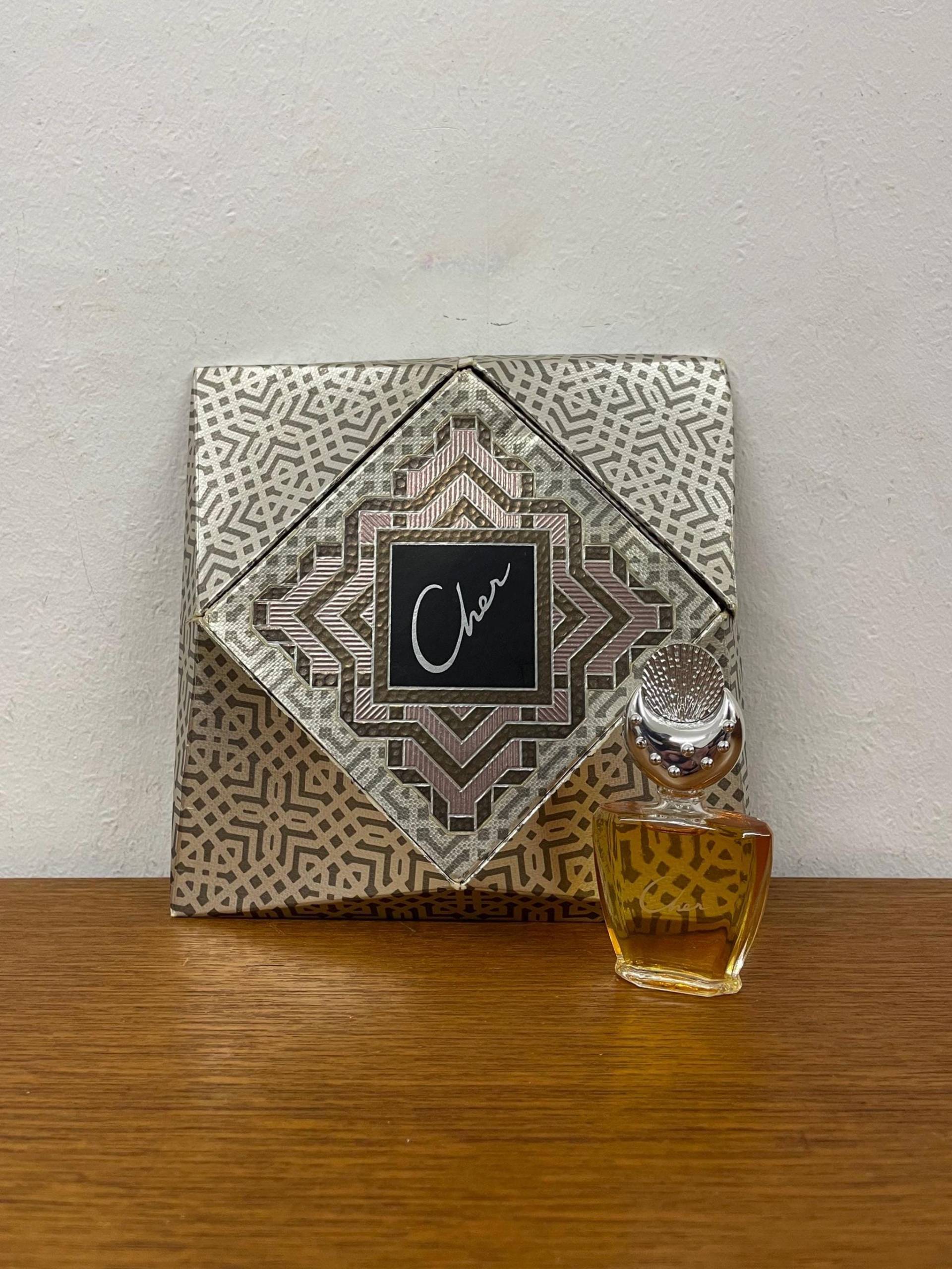 Vintage Cher Uninhibited Parfum Eau De Toilette 10Ml Flakon Mit Ovp 1989 Duft Vintage Cher Uninhibited Parfum Eau De Toilette 10Ml Flakon Mit Ovp 1989 Duft von HannoverVintagestore