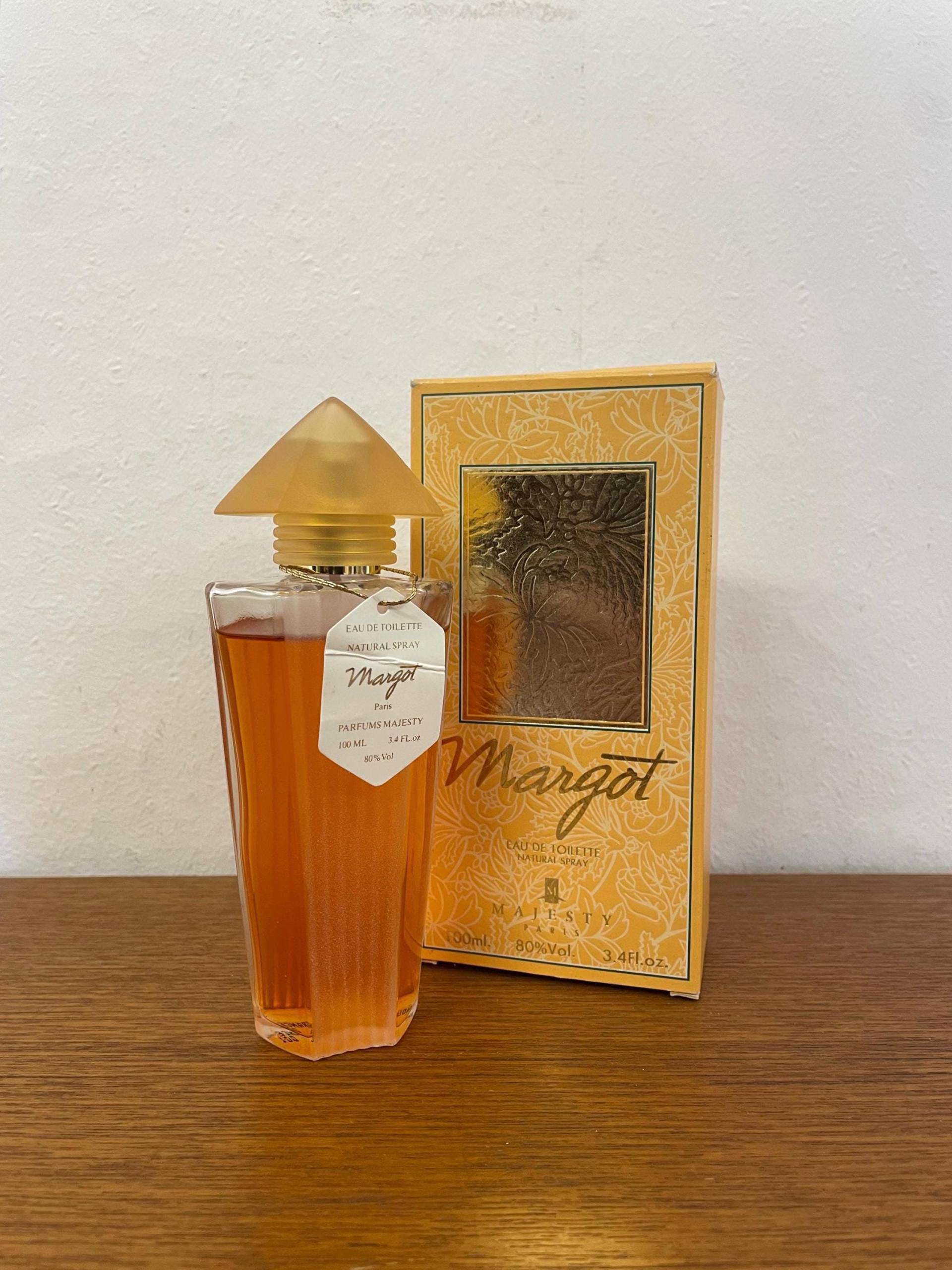 Vintage Margot Majesty Paris Parfum Eau De Toilette 100Ml in Ovp Duft Vintage Margot Majesty Paris Parfum Eau De Toilette 100Ml in Ovp Duft von HannoverVintagestore