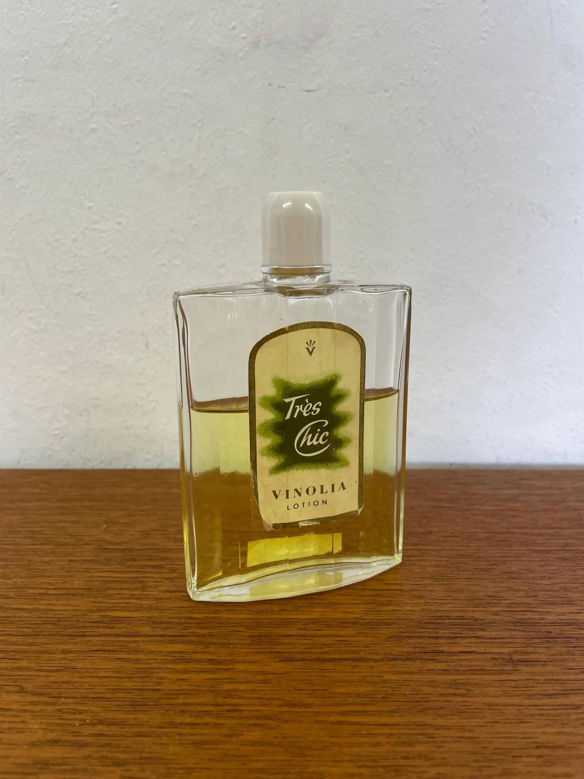 Vintage Très Chic Vinolia Lotion Hairlotion Flakon Duft Vintage Très Chic Vinolia Lotion Hairlotion Flakon Duft von HannoverVintagestore
