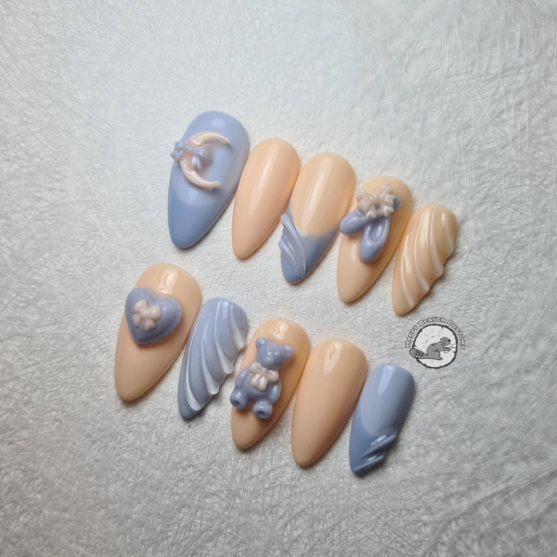 3D Press On Nails, Teddybärherzen Kokett Ballerina Bogenknotennägel, Pfirsichblaue Lange Nägel, Gel-Nagel-Set, Frühlingsmädchen 3D Press On Nails, Teddybärherzen Kokett Ballerina Bogenknotennägel, Pfirsichblaue Lange Nägel, Gel-Nagel-Set, Frühlingsmädchen von HappyBeaverCustoms