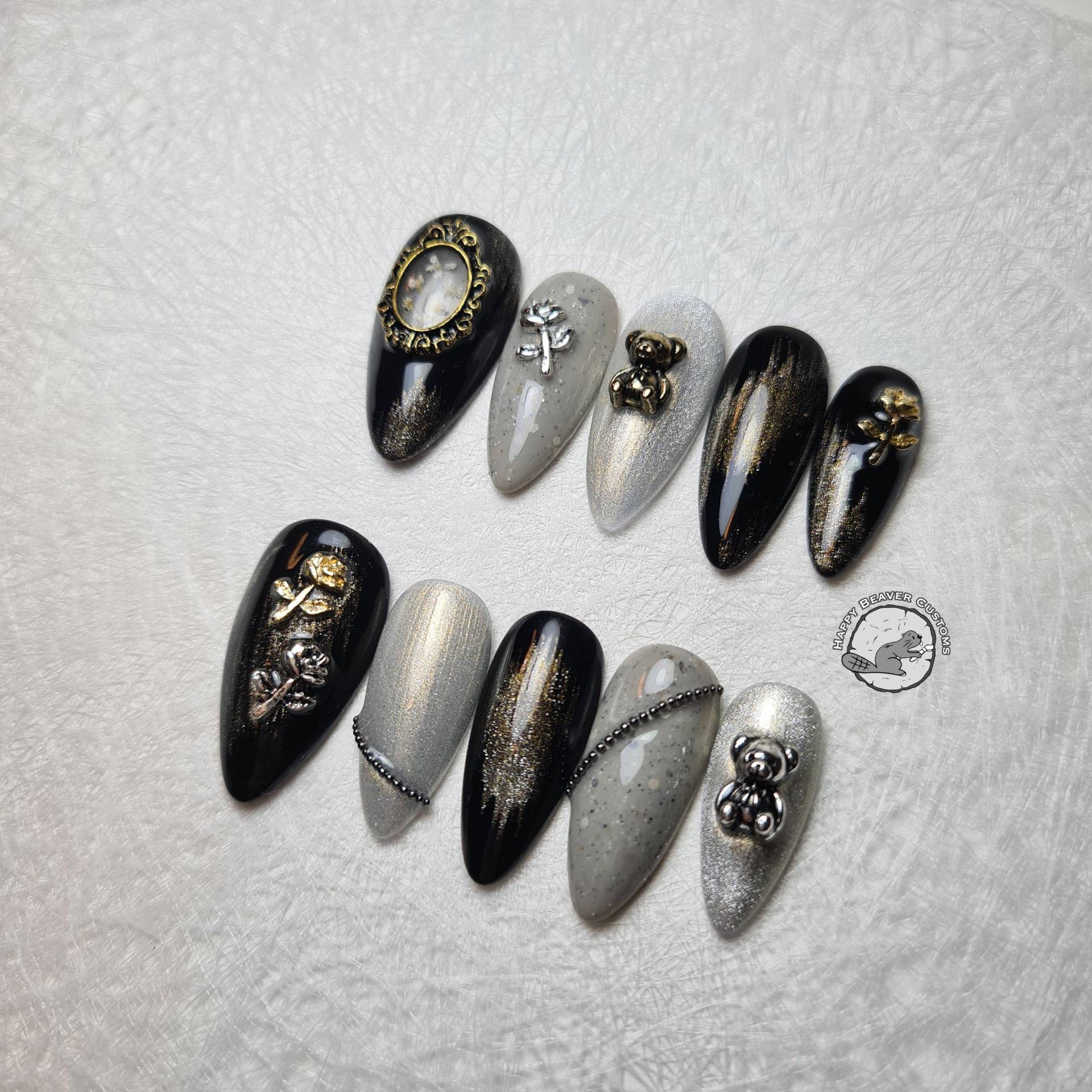 Vintage-stil 3D Press On Nails, Retro-Fashion-Nägel, Lange Nägel, Gold-Silber-Schwarzgrau-Beige-Nägel, Blumen-Teddybär-Nägel, Gel-Nagel Vintage-stil 3D Press On Nails, Retro-Fashion-Nägel, Lange Nägel, Gold-Silber-Schwarzgrau-Beige-Nägel, Blumen-Teddybär-Nägel, Gel-Nagel von HappyBeaverCustoms