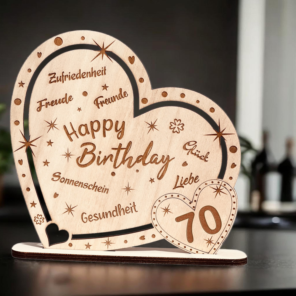 Kunstvoll graviertes Holz-Herz "Happy Birthday" mit Zahl 70, Geschenk & Deko zum Geburtstag von Happygoods GmbH