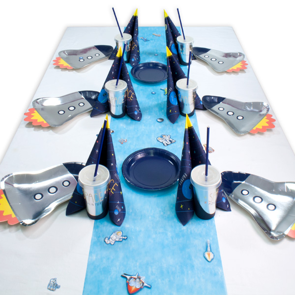 Weltall Tischdeko Set für bis zu 12 Kids, 82-teilig von Happygoods GmbH