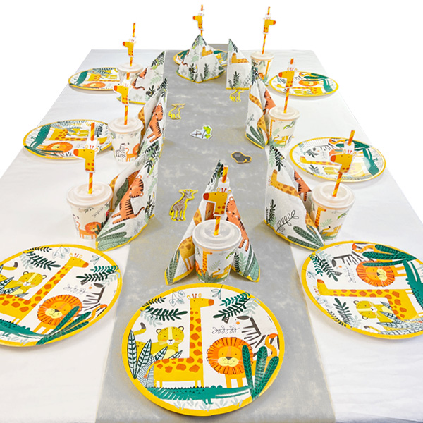 „Wilde Tiere“ Tischdeko Set bis 16 Gäste, 82-teilig von Happygoods GmbH