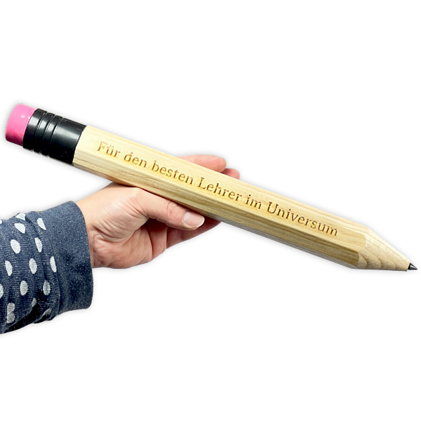 XXL Bleistift mit Gravur, mit Spruch oder Namen personalsierbar von Happygoods GmbH