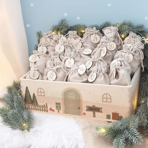 Personalisierte Adventskiste - Adventskalender aus Holz mit Namen - Gravur Kalender DIY - Weihnachtskalender für Kinder - hello mini (Wichtel Druck) von hellomini