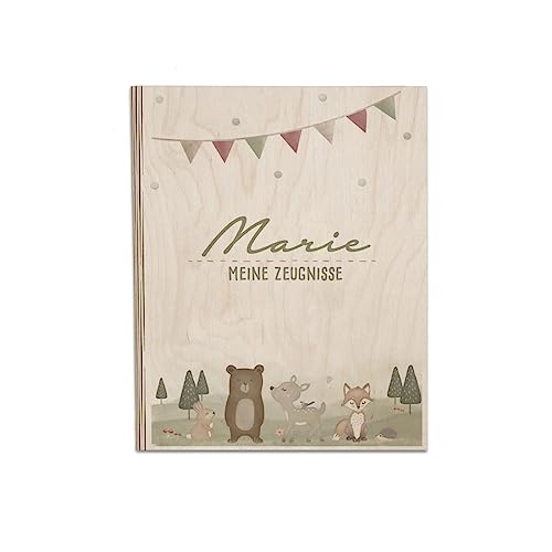 Personalisierte Zeugnismappe aus Birkenholz - Individuelles Geschenk zur Einschulung mit Namen - DIN A4 - Zeugnisringbuch Mädchen & Jungen - hellomini (Waldmotiv) von hellomini