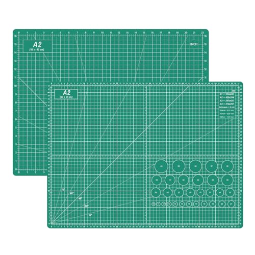 Headley Tools 45,7 x 61 cm verdickte, selbstheilende Schneidematte, A2, Drehschneidematte zum Basteln, doppelseitiges 5-lagiges Tischschneidebrett für Stoff, Quilten, Leder, Kunst, Hobby-Projekt, Grün Headley Tools 45,7 x 61 cm verdickte, selbstheilende Schneidematte, A2, Drehschneidematte zum Basteln, doppelseitiges 5-lagiges Tischschneidebrett für Stoff, Quilten, Leder, Kunst, Hobby-Projekt, Grün von Headley Tools