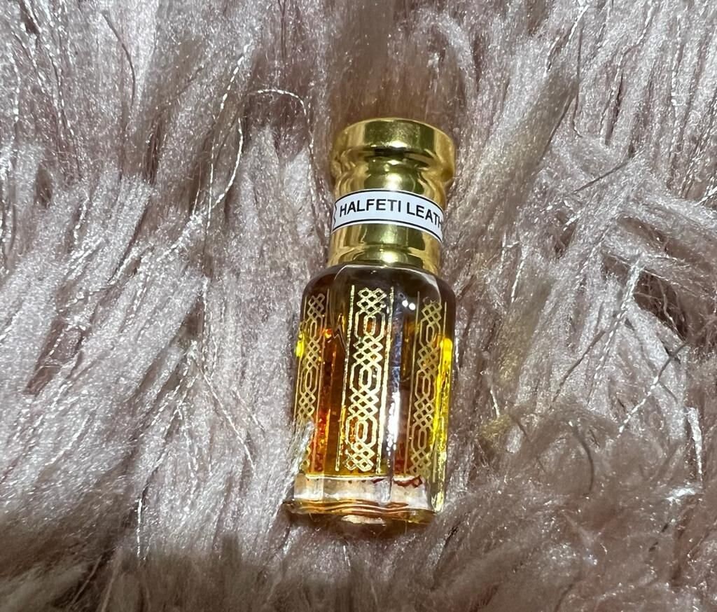 Halfeti Leder | Premium Parfüm Öl & Moschus Halfeti Leder | Premium Parfüm Öl & Moschus von HeavenlyOuds