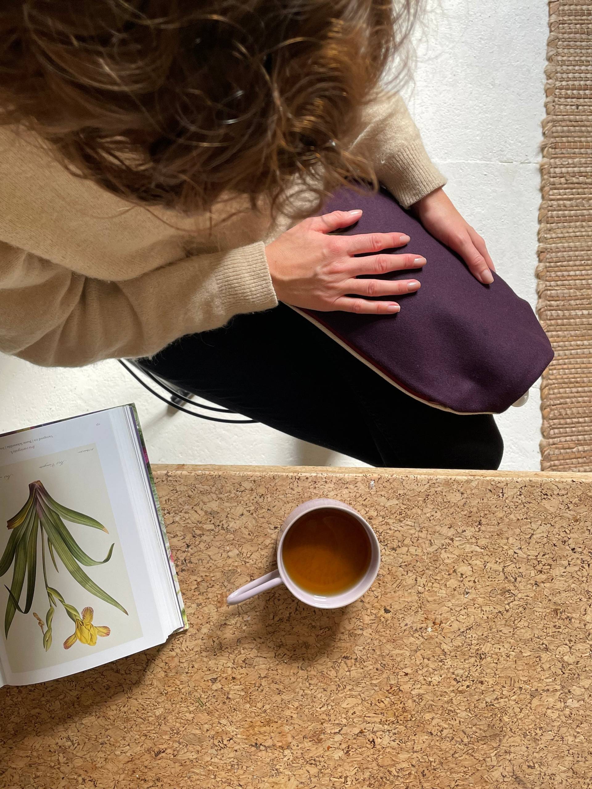 Schöner Weicher Wärmflaschenbezug Aus Wolle Mit Reißverschluss, Lila/ Violett/ Aubergine Und Beige-Braun, Handgefertigt in Berlin, Hochwertig Schöner Weicher Wärmflaschenbezug Aus Wolle Mit Reißverschluss, Lila/ Violett/ Aubergine Und Beige-Braun, Handgefertigt in Berlin, Hochwertig von HettiBerlin