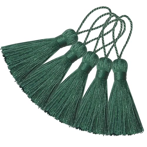 20 Stück Mini Seidige Quasten Anhänger Handgefertigte Weiche Basteln für Lesezeichen Zubehör, DIY Projekte, Ohrring Schmuck, Geschenk, Schlüsselanhänger, Vorhang und Tasch Dekoration (Dunkel Grün) 20 Stück Mini Seidige Quasten Anhänger Handgefertigte Weiche Basteln für Lesezeichen Zubehör, DIY Projekte, Ohrring Schmuck, Geschenk, Schlüsselanhänger, Vorhang und Tasch Dekoration (Dunkel Grün) von Hetuyon