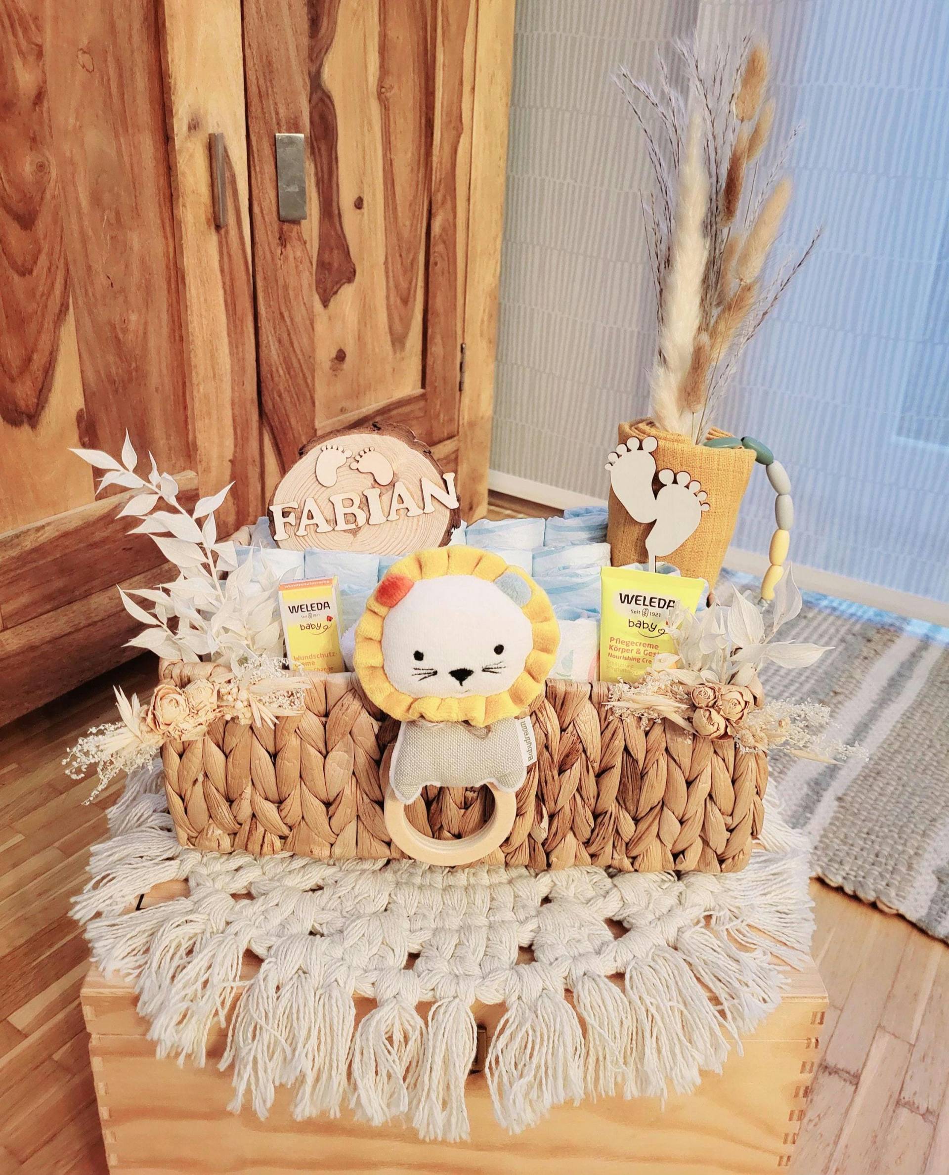 Windelkorb Mit Namen Im Boho-stil, Babygeschenk Löwe, Wickeltisch-Organizer, Windeltorte, Windelkiste, Windelkörbchen, Babyshower, Greifling Windelkorb Mit Namen Im Boho-stil, Babygeschenk Löwe, Wickeltisch-Organizer, Windeltorte, Windelkiste, Windelkörbchen, Babyshower, Greifling von HeyBabyBySaskia
