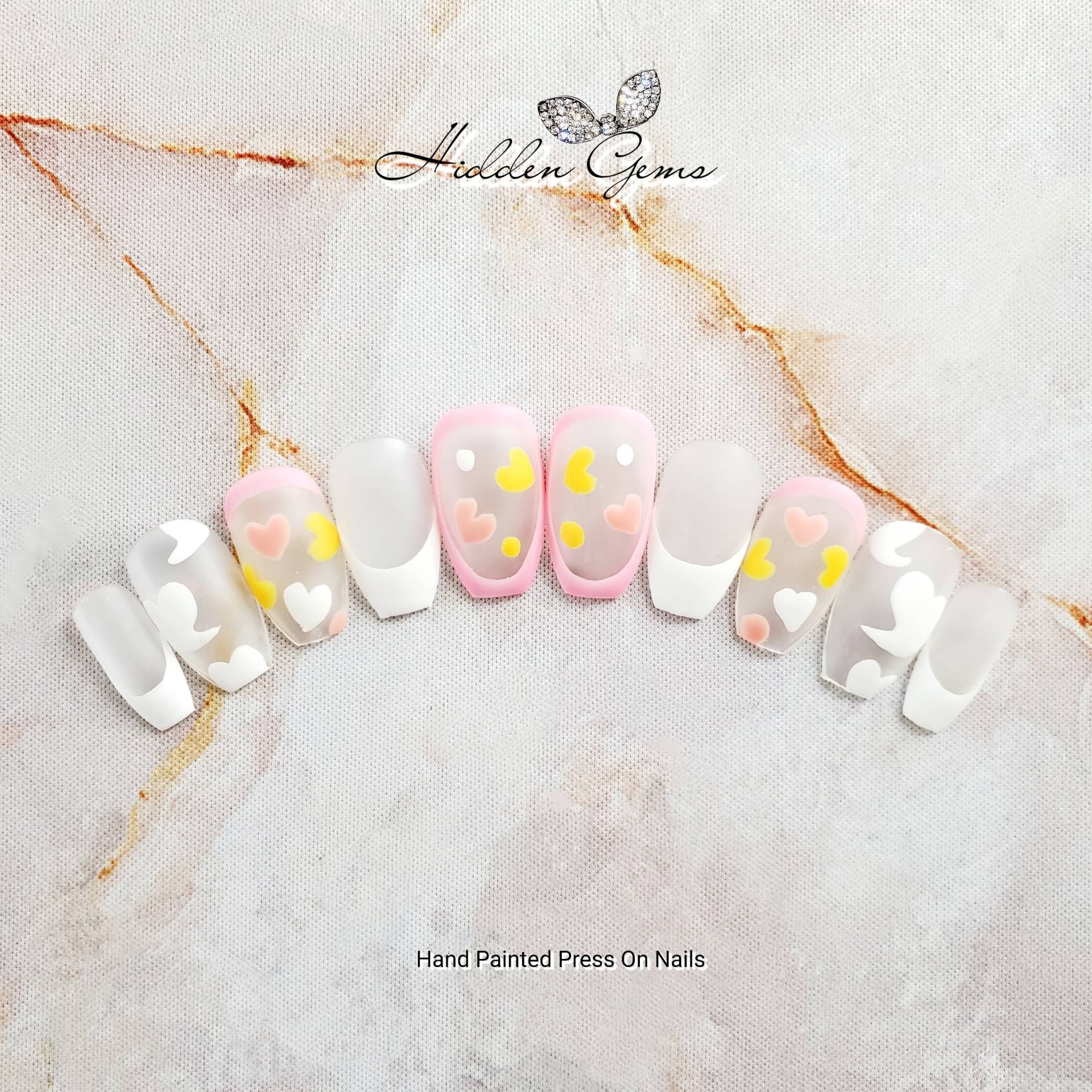 Matte Süße Herzen & French Tip Press On Nails | Falsche Nägel Luxus Bestseller Bester Nagel-Shop Trending Matte Süße Herzen & French Tip Press On Nails | Falsche Nägel Luxus Bestseller Bester Nagel-Shop Trending von HiddenGemsNailShop