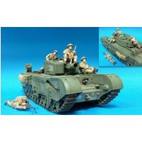 Brit. Inf. Riding w/Churchill Tank- 4Fig von Hobby Fan