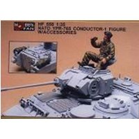 Nato YPR-765 conductor- 1 Fig. w/acc. von Hobby Fan